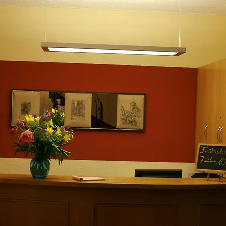 Otel Tauberhotel Kette