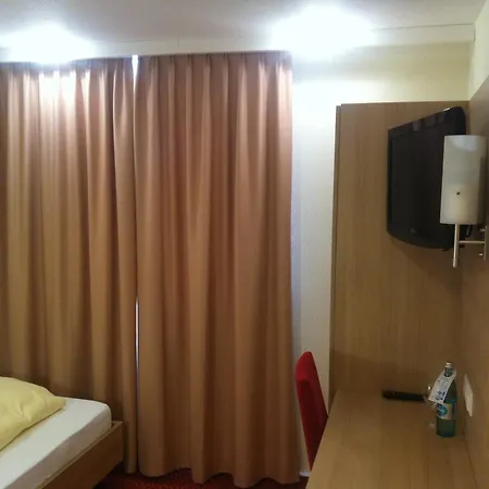 호텔 Tauberhotel Kette 베르트하임