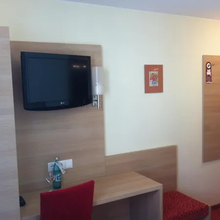 Otel Tauberhotel Kette