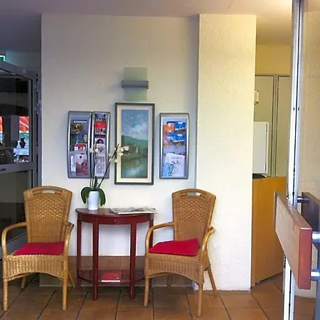 호텔 Tauberhotel Kette 3*