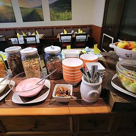 호텔 Tauberhotel Kette 3*