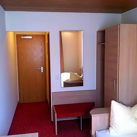 호텔 Tauberhotel Kette