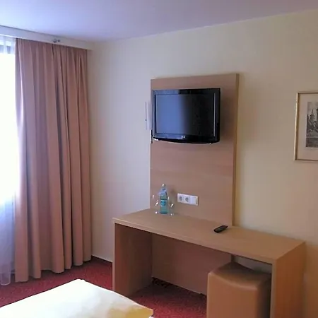 Tauberhotel Kette 3* 베르트하임